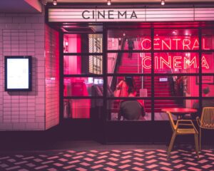 Cómo los videojuegos influyen en el cine moderno